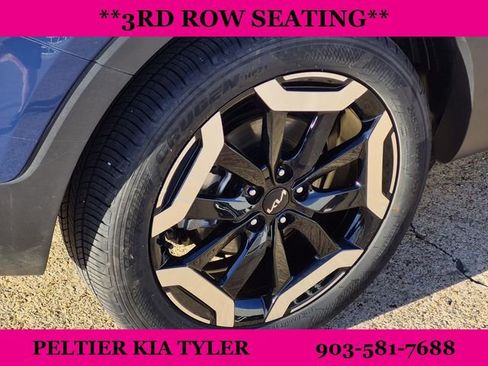 Certified 2025 Kia Telluride S image 9