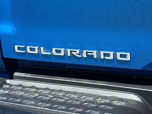 Used 2024 Chevrolet Colorado Trail Boss w/ Technology Package AWD/4WD image 10