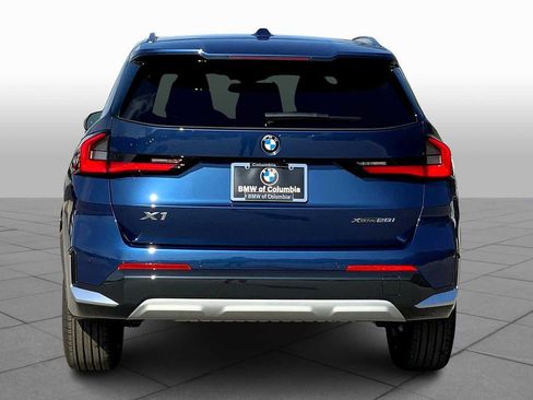 Used 2025 BMW X1 xDrive28i w/ Technology Package image 4