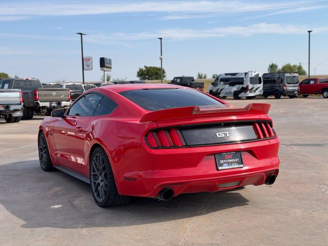 Used 2015 Ford Mustang GT RWD image 3