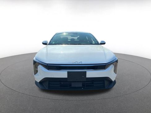 Used 2025 Kia K4 LXS image 2