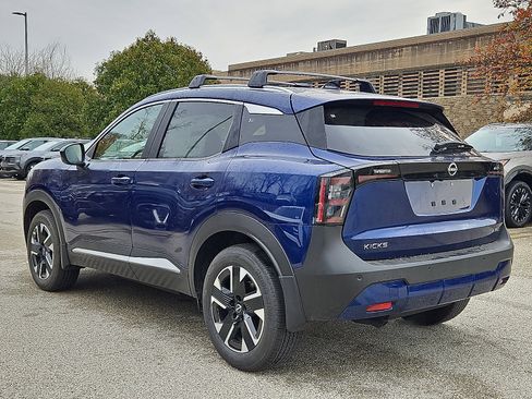 New 2026 Nissan Kicks SV image 4