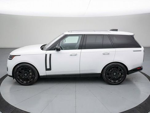 Used 2023 Land Rover Range Rover SE image 7