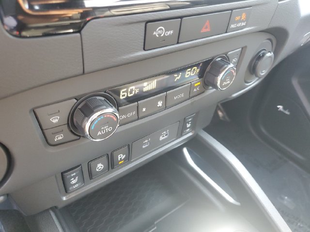 Used 2023 Nissan Frontier SV w/ SV Premium Package RWD image 22