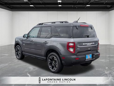 Used 2025 Ford Bronco Sport Outer Banks AWD/4WD image 3