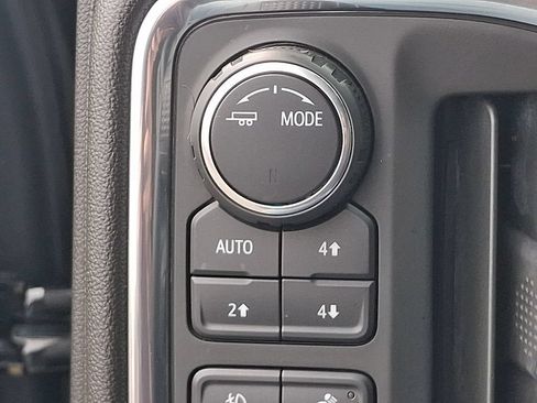 Used 2021 Chevrolet Silverado 2500 LTZ w/ LTZ Premium Package AWD/4WD image 25