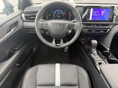 Certified 2025 Toyota Camry SE FWD image 24