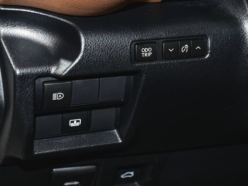 Used 2022 Lexus IS 300 AWD w/ Premium Package image 16