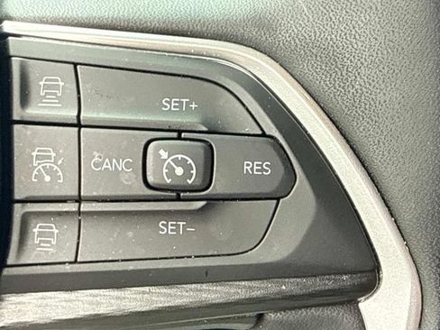 Used 2024 Jeep Grand Cherokee L Laredo AWD/4WD image 21