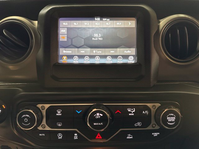 Used 2022 Jeep Wrangler Sport AWD/4WD image 10