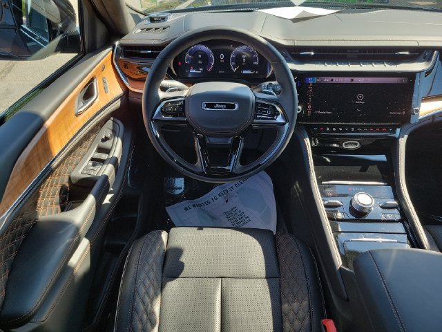 Used 2026 Jeep Grand Cherokee Summit w/ Obsidian Package AWD/4WD image 19