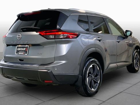 Used 2026 Nissan Rogue SV w/ SV Premium Package AWD/4WD image 12