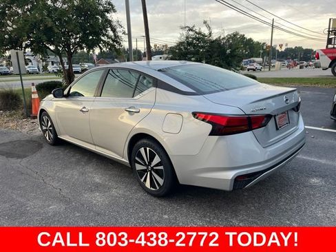 Used 2022 Nissan Altima 2.5 SV FWD image 39