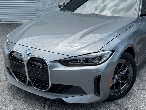 Used 2023 BMW i4 eDrive35 w/ Premium Package RWD image 2