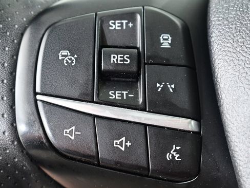 Used 2024 Ford Escape ST-Line w/ Tech Pack #1 AWD/4WD image 31
