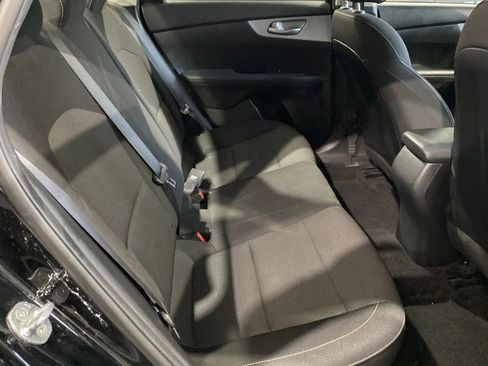 Used 2023 Kia Forte LXS image 7