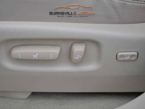 Used 2015 Lexus RX 450h AWD image 17