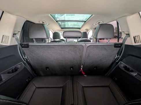 Used 2021 Volkswagen Atlas SE image 21