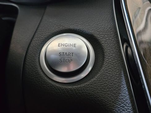 Used 2016 Mercedes-Benz C 300 4MATIC Sedan image 21