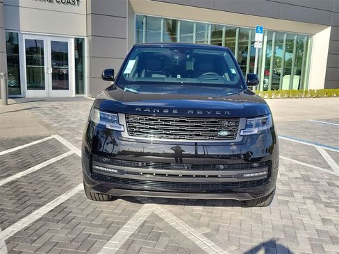 New 2025 Land Rover Range Rover Long Wheelbase SE image 8