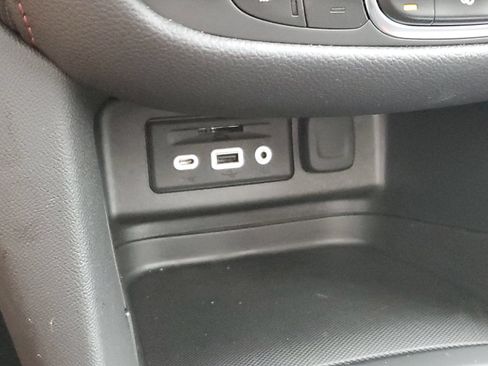 Used 2023 Chevrolet Equinox RS w/ RS Leather Package FWD image 29