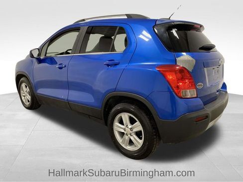 Used 2015 Chevrolet Trax LT w/ LT Sun and Sound Package image 4