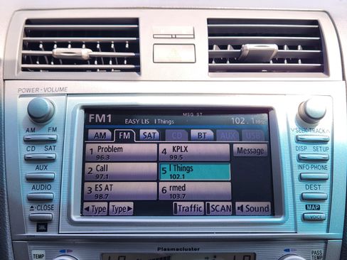 Used 2010 Toyota Camry XLE FWD image 16
