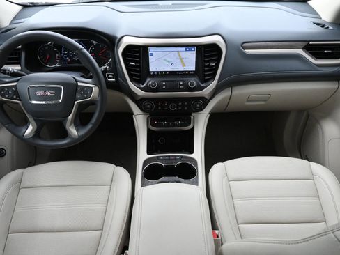 Used 2023 GMC Acadia Denali AWD/4WD image 8