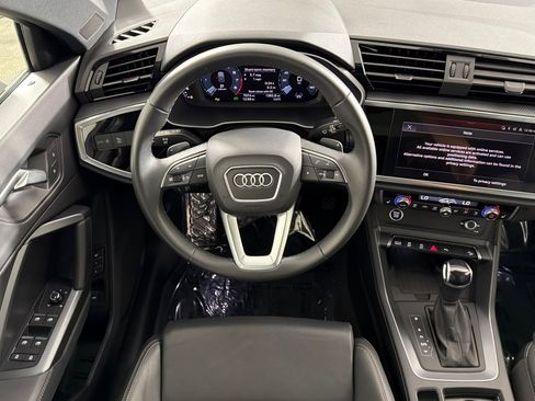 Used 2025 Audi Q3 2.0T Premium w/ Convenience Package AWD/4WD image 13