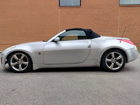 Used 2006 Nissan 350Z Touring image 8
