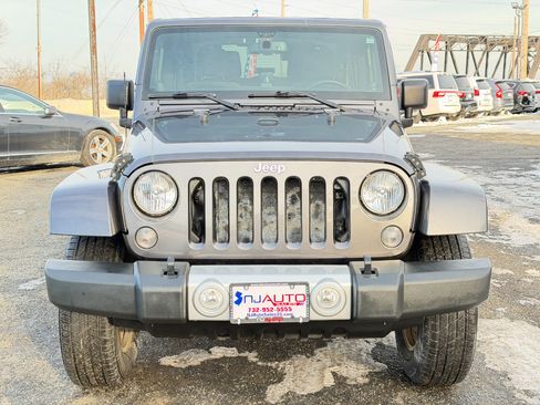 Used 2014 Jeep Wrangler Sahara w/ Connectivity Group image 9