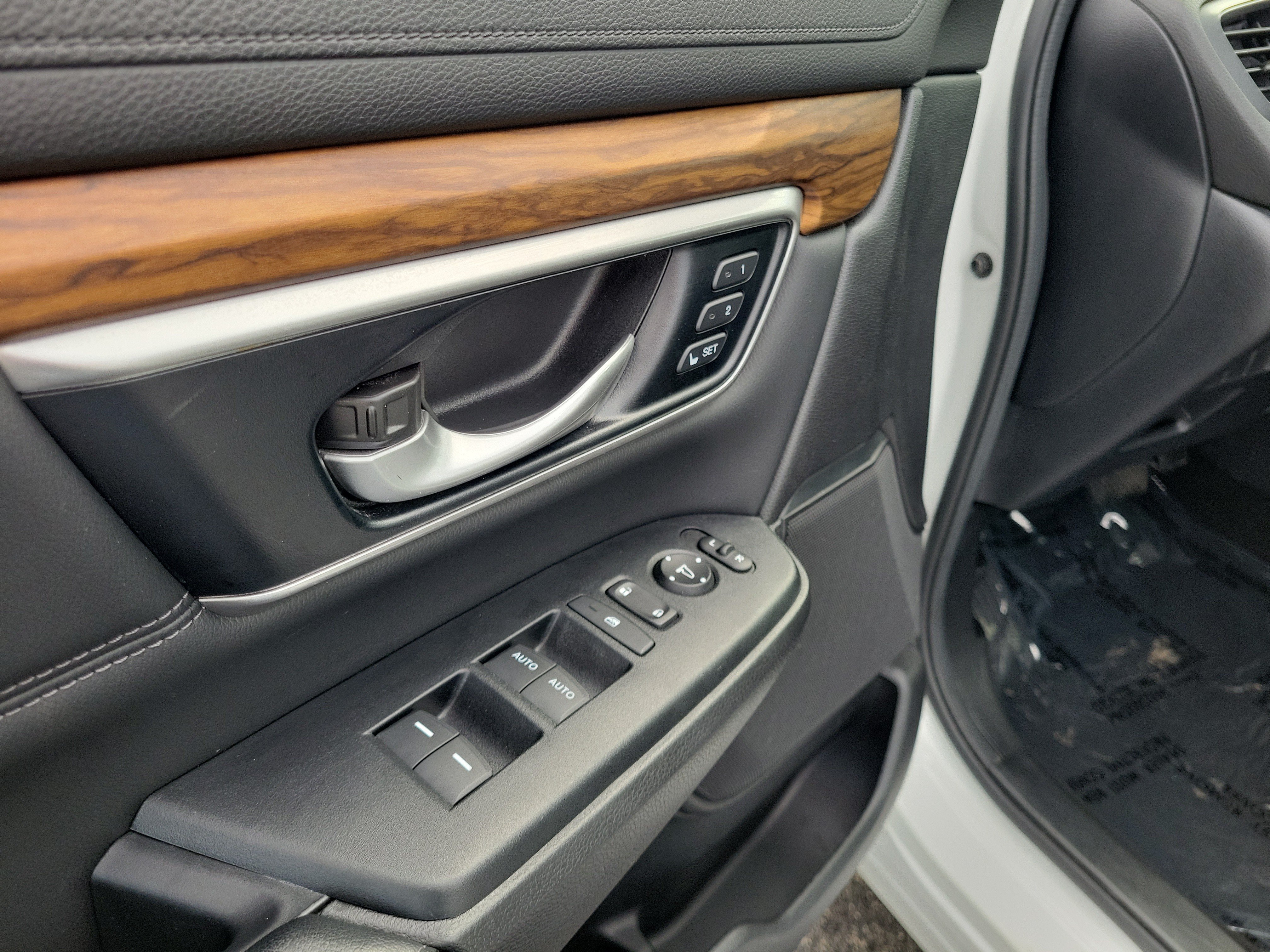 Used 2022 Honda CR-V EX-L image 18