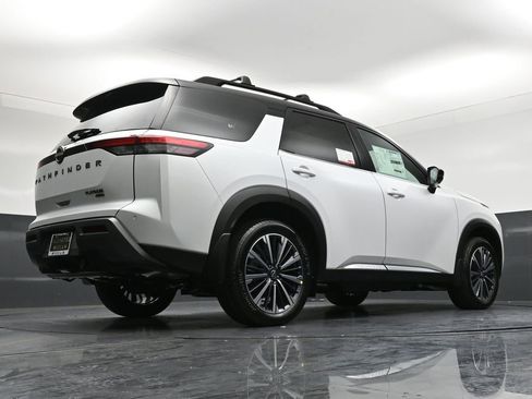 New 2026 Nissan Pathfinder Platinum w/ Lighting Package AWD/4WD image 33