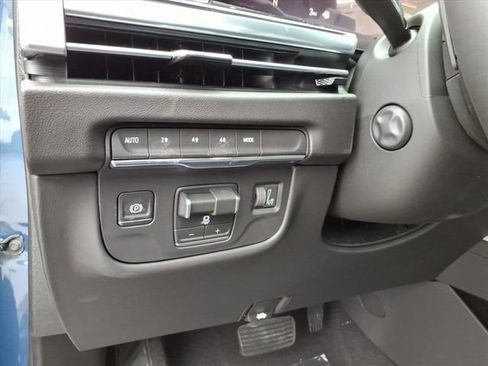 New 2026 Cadillac Escalade Sport w/ LPO, ONYX Package image 29