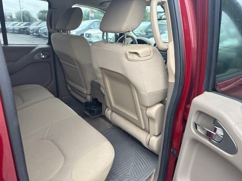 Used 2012 Nissan Frontier SV w/ SV Premium Utility Pkg RWD image 16