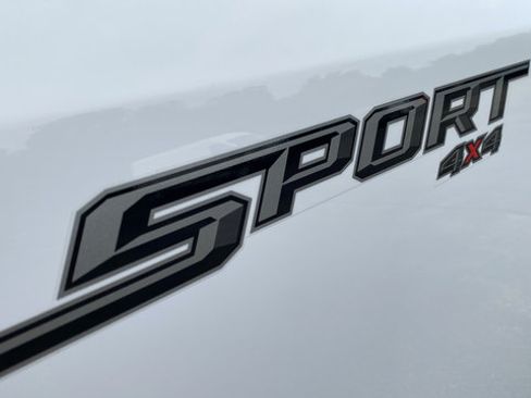 Used 2020 Ford F150 XLT w/ Equipment Group 302A Luxury AWD/4WD image 33