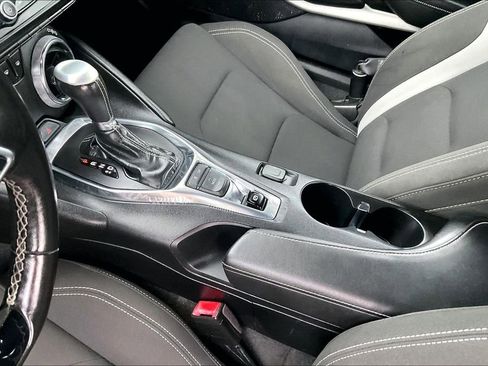 Used 2020 Chevrolet Camaro LT RWD image 16