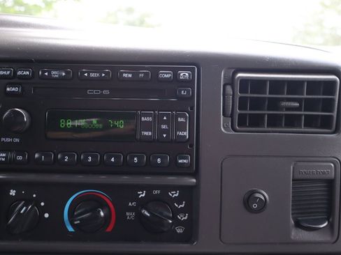 Used 2003 Ford F350 Lariat AWD/4WD image 34