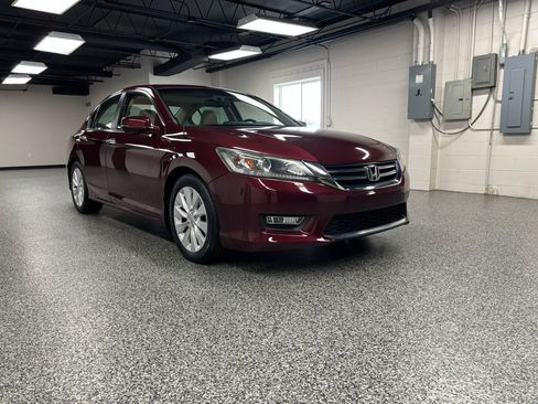 Used 2013 Honda Accord EX-L image 2