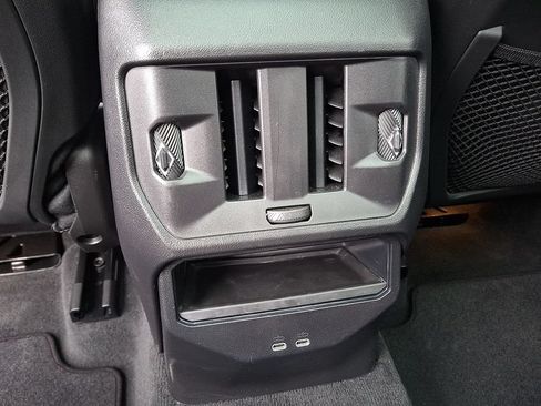 Used 2025 BMW X3 xDrive30i AWD/4WD image 11