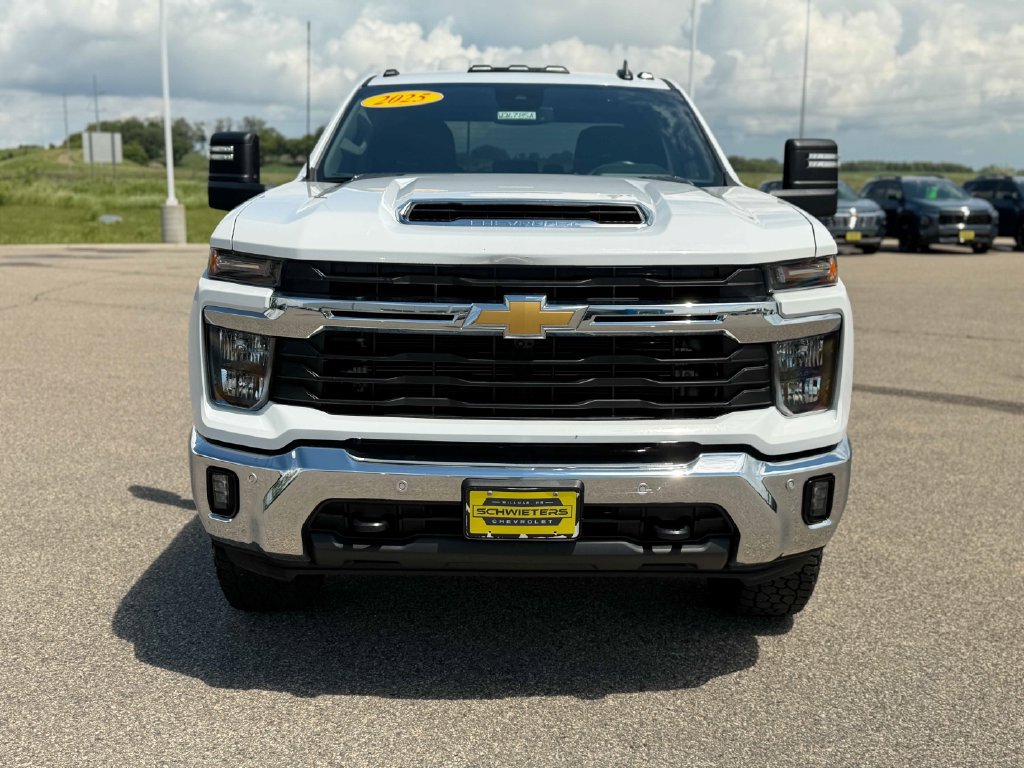 Used 2025 Chevrolet Silverado 3500 LT w/ All Star Edition AWD/4WD image 2