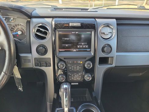 Used 2014 Ford F150 Limited image 21