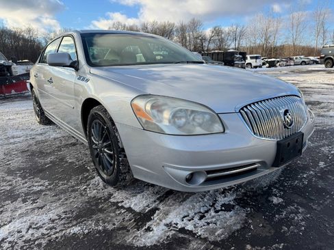 Used 2011 Buick Lucerne CX image 7