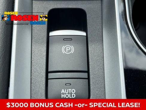 New 2025 Nissan Altima 2.5 SL image 32