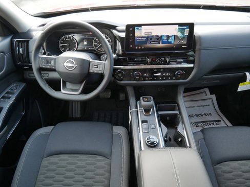 New 2026 Nissan Pathfinder SV image 6