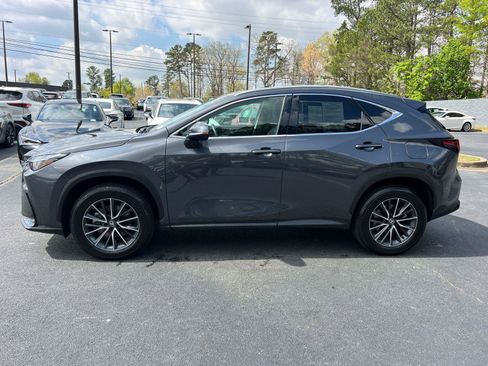 Used 2025 Lexus NX 250 FWD w/ Towing Package (2000 Lbs) image 9