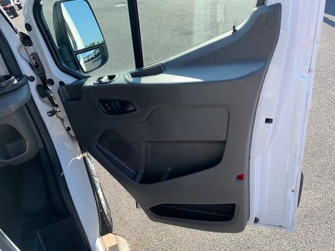 Used 2020 Ford Transit 250 Low Roof w/ Exterior Upgrade Package RWD image 22