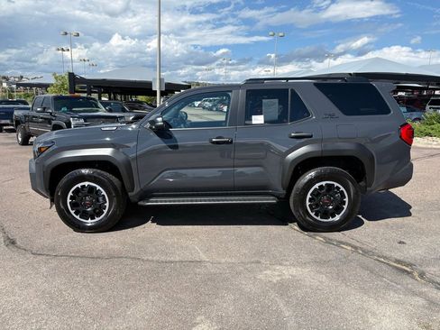 Used 2025 Toyota 4Runner TRD Off-Road image 5