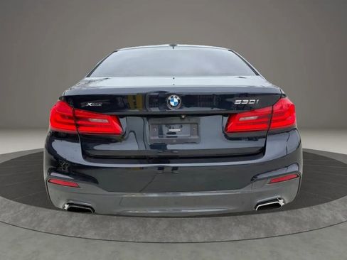 Used 2017 BMW 530i xDrive AWD/4WD image 8