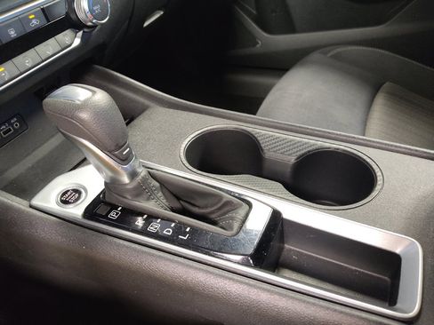 Used 2025 Nissan Altima 2.5 SV FWD image 26